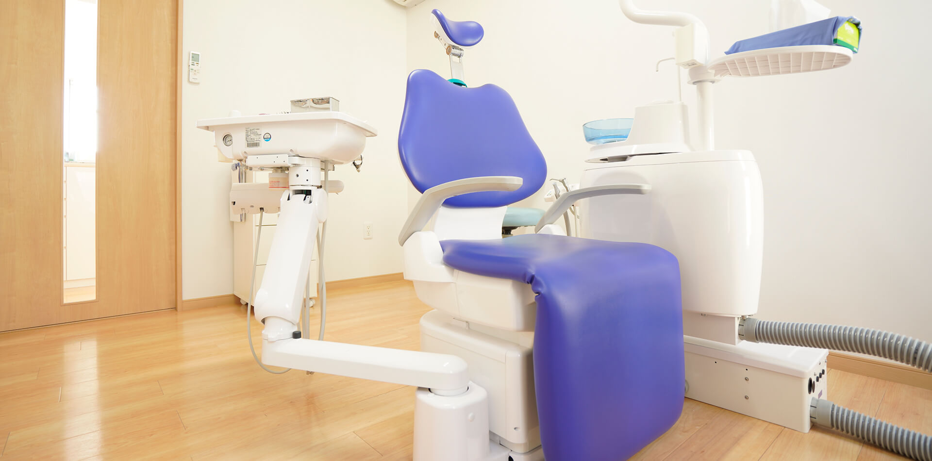 歯科衛生士の施術　龍ヶ崎市の歯医者、白羽歯科医院