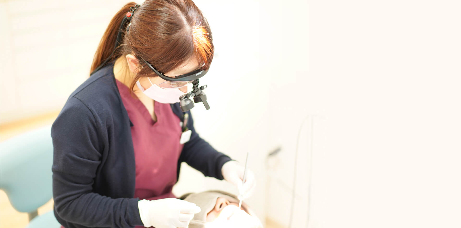 歯科衛生士の施術　龍ヶ崎市の歯医者、白羽歯科医院